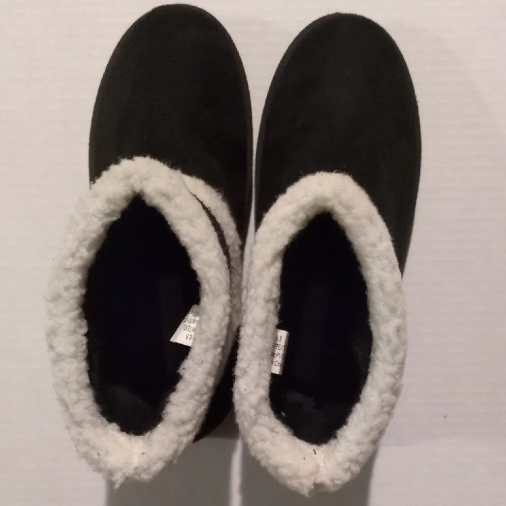 Olivia Miller Cozy Black and White Women's Boots/Slippers